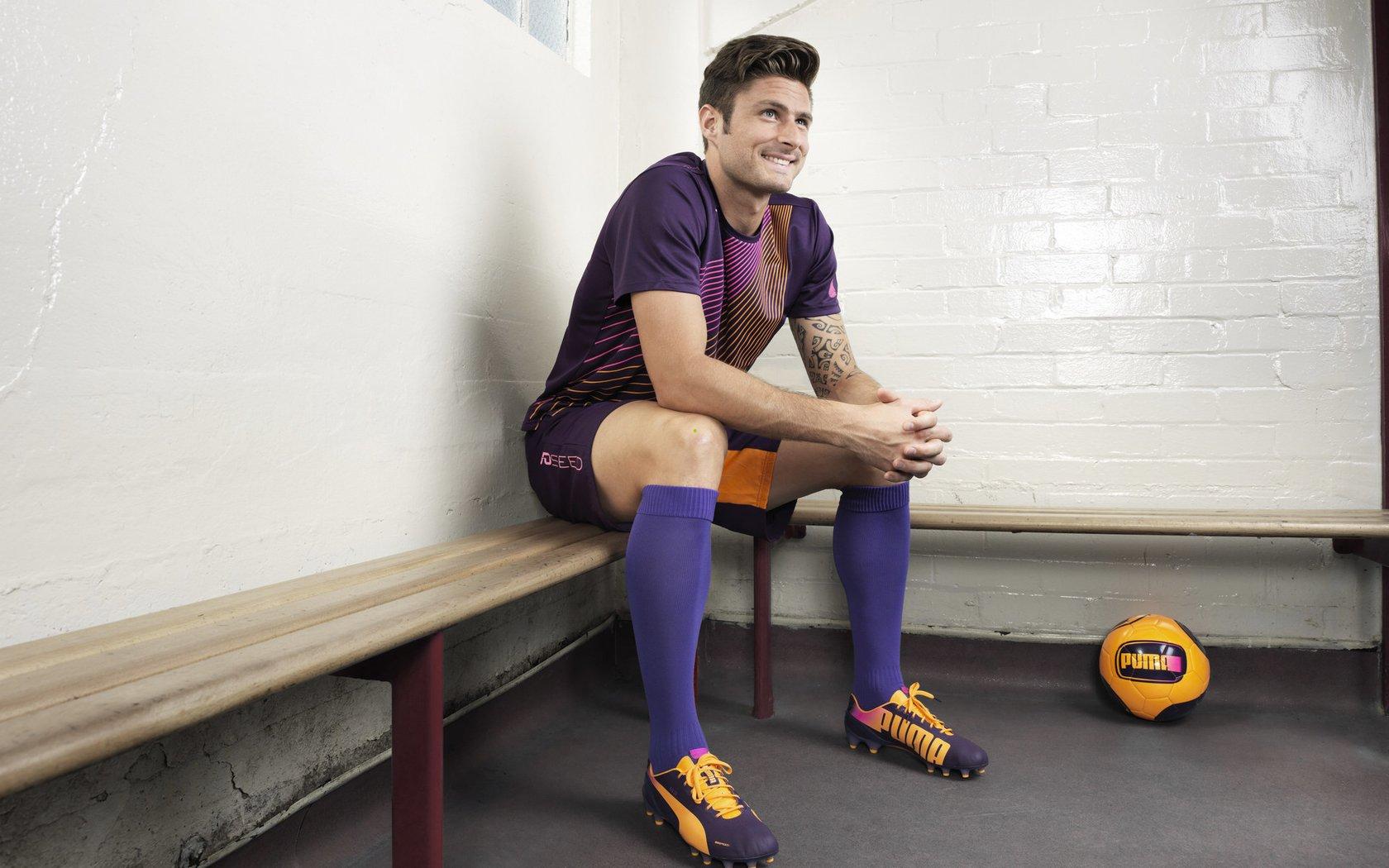 飞人再创历史!男子百米世界纪录被刷新,人类速度极限再突破