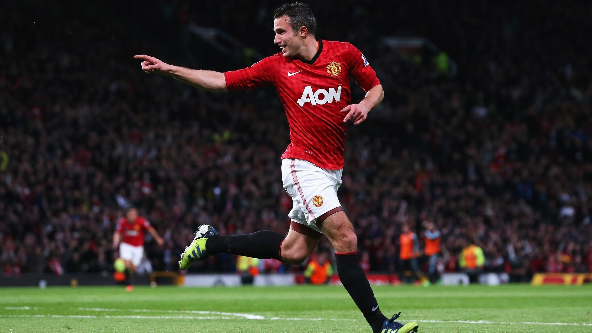 中国冰雪运动蓬勃发展,年轻选手国际赛场崭露头角